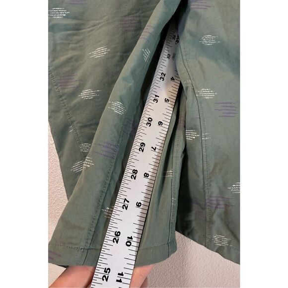 Patagonia Sage Green Western Print Dirt Craft Bike Shorts Women's Size 6 - Picture 14 of 14
